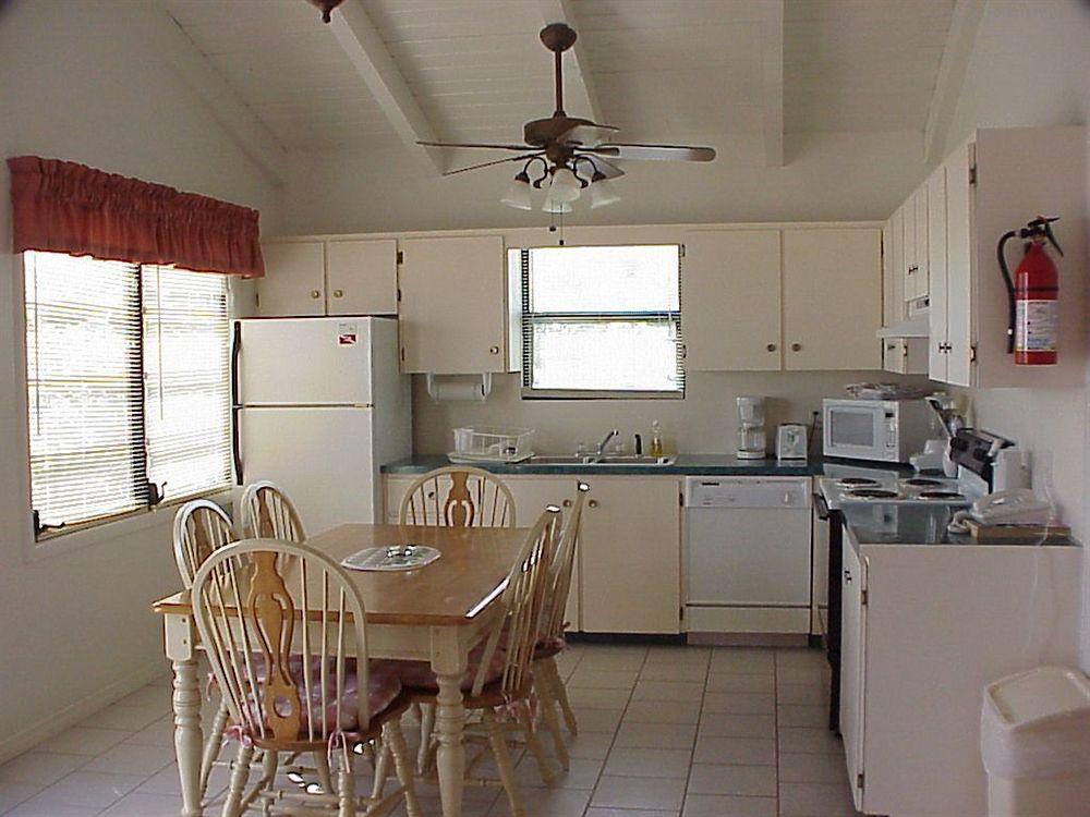 Pelican Beach Villas Marsh Harbour Room photo